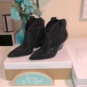 JESSICA SIMPSON- NEW Black Glitter Ankle Cow Boy Bootie size 9.5 w/2.25in heel